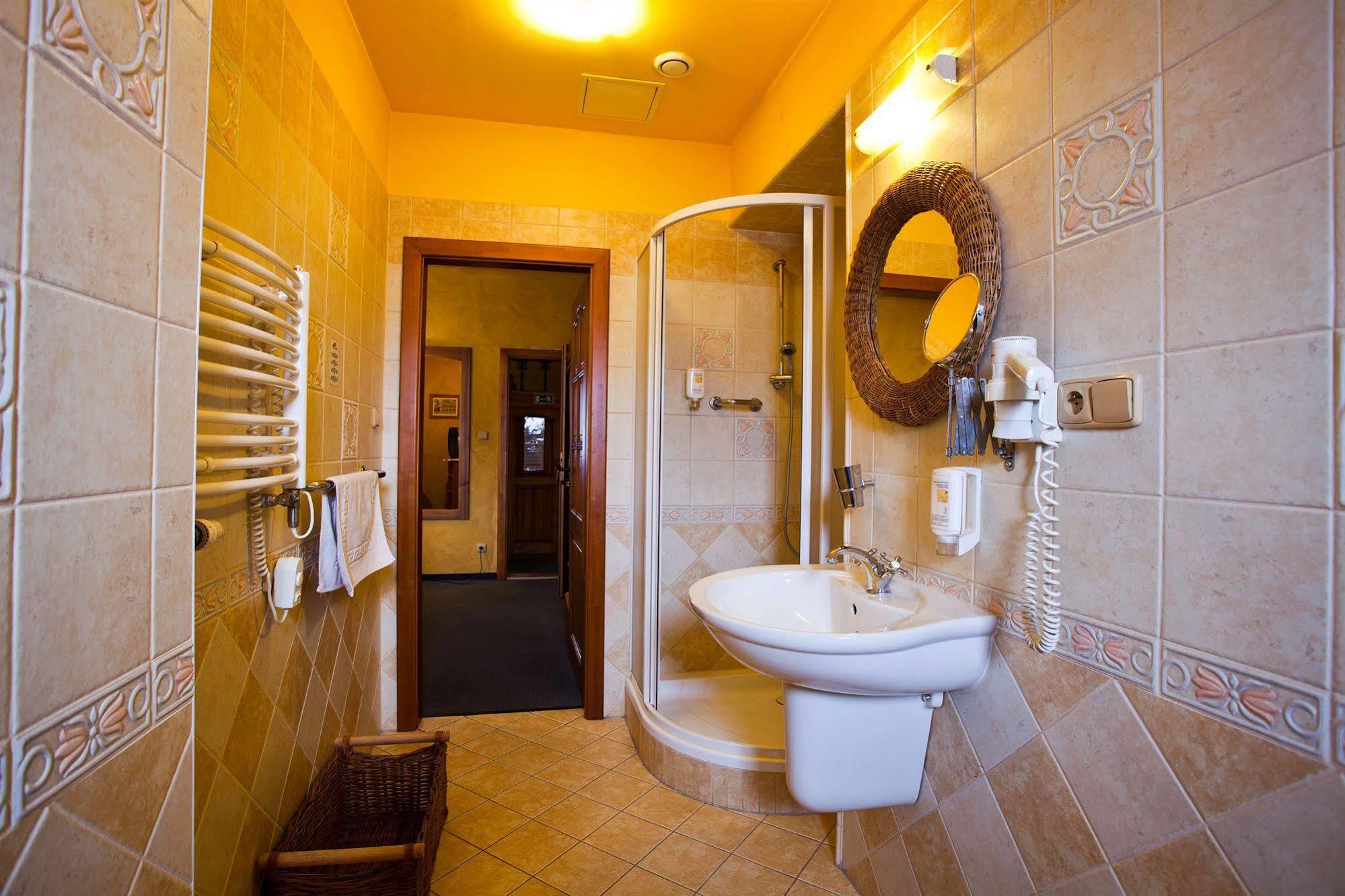 Hotel U Simla Карлови Вари Екстериор снимка