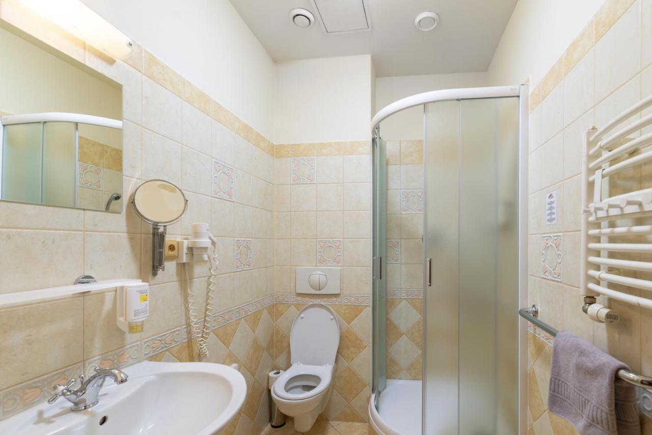 Hotel U Simla Карлови Вари Екстериор снимка