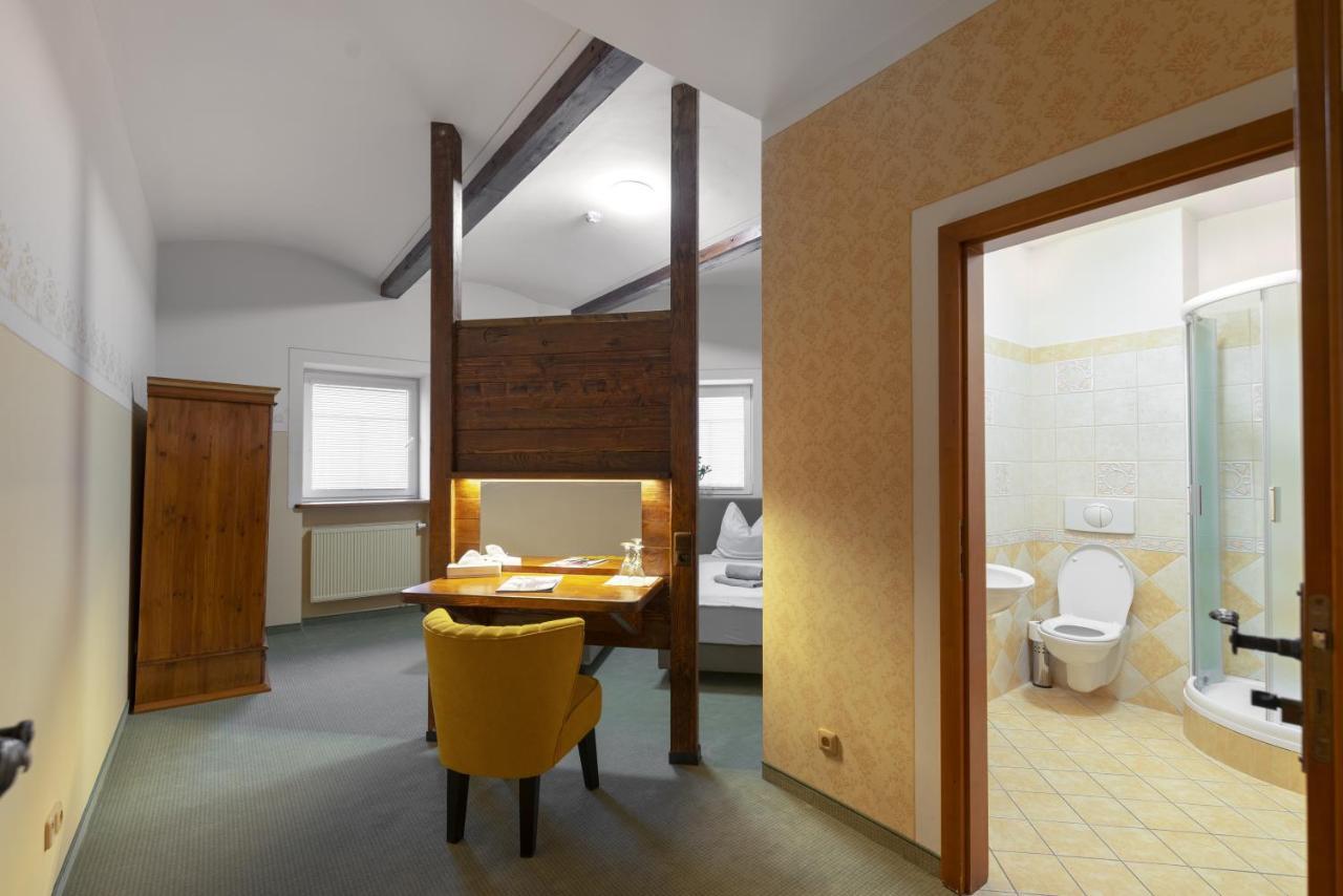 Hotel U Simla Карлови Вари Екстериор снимка