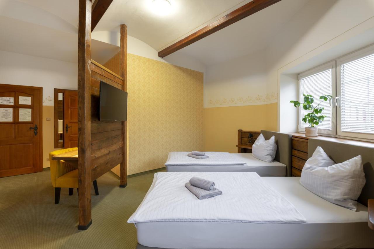 Hotel U Simla Карлови Вари Екстериор снимка