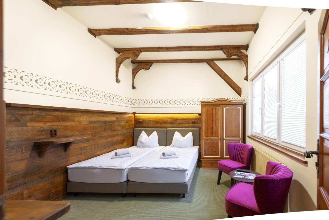 Hotel U Simla Карлови Вари Екстериор снимка